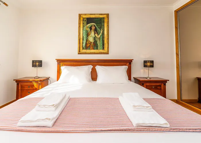 Family House In Amorosa, Northern Portugal Vakantiehuis Amorosa