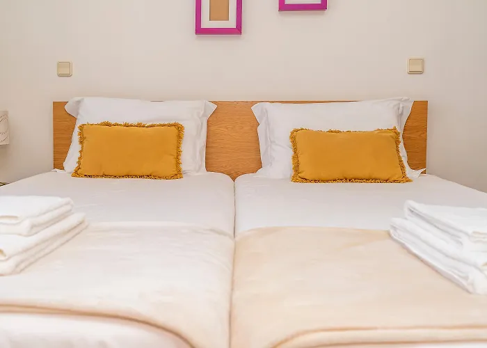 Family House In Amorosa, Northern Portugal Vakantiehuis Amorosa