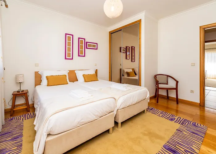 Family House In Amorosa, Northern Portugal Vakantiehuis