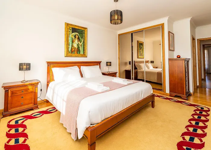 Family House In Amorosa, Northern Portugal Vakantiehuis